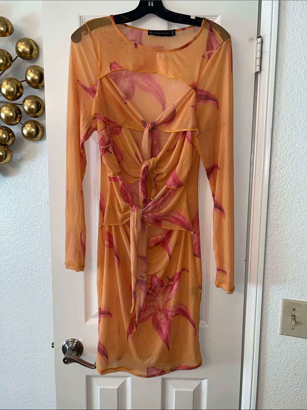 Fashion to Figure Peach Mesh Long Sleeve Floral Tie-Front Dress FTF Size 1